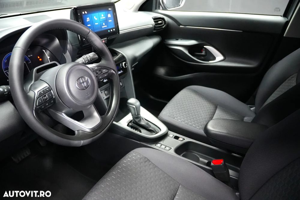 Toyota Yaris Cross - 8