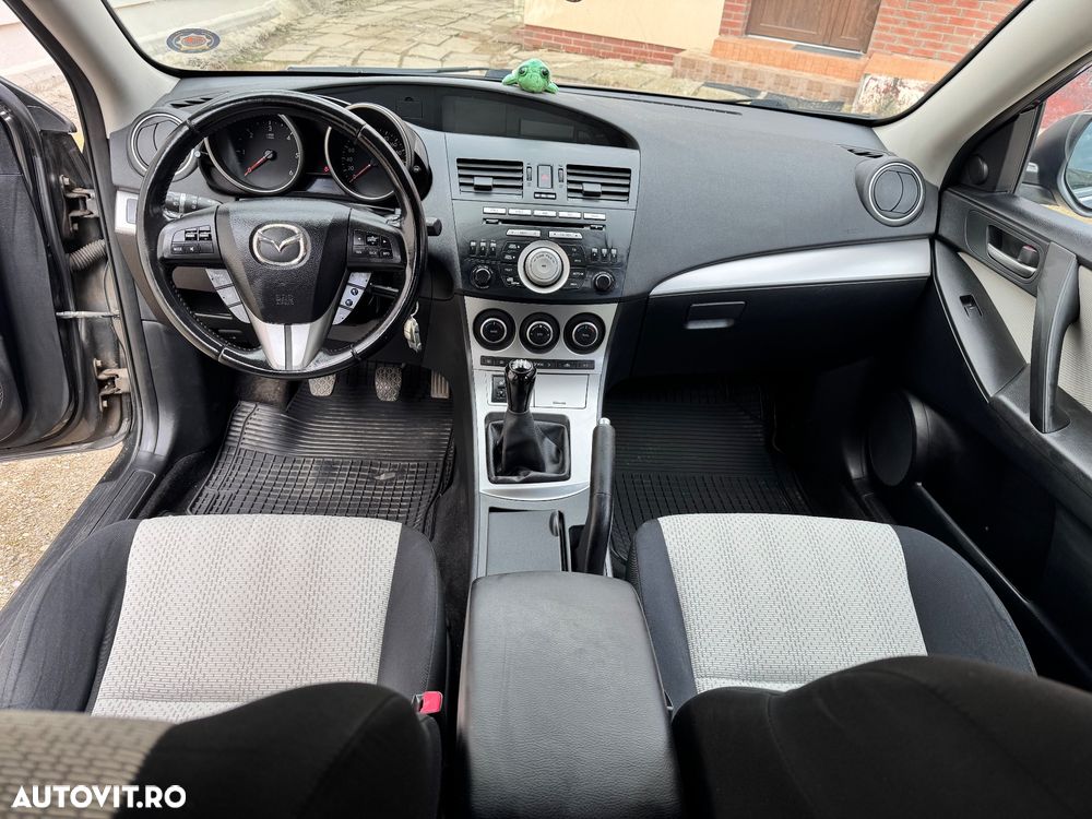 Mazda 3 - 13