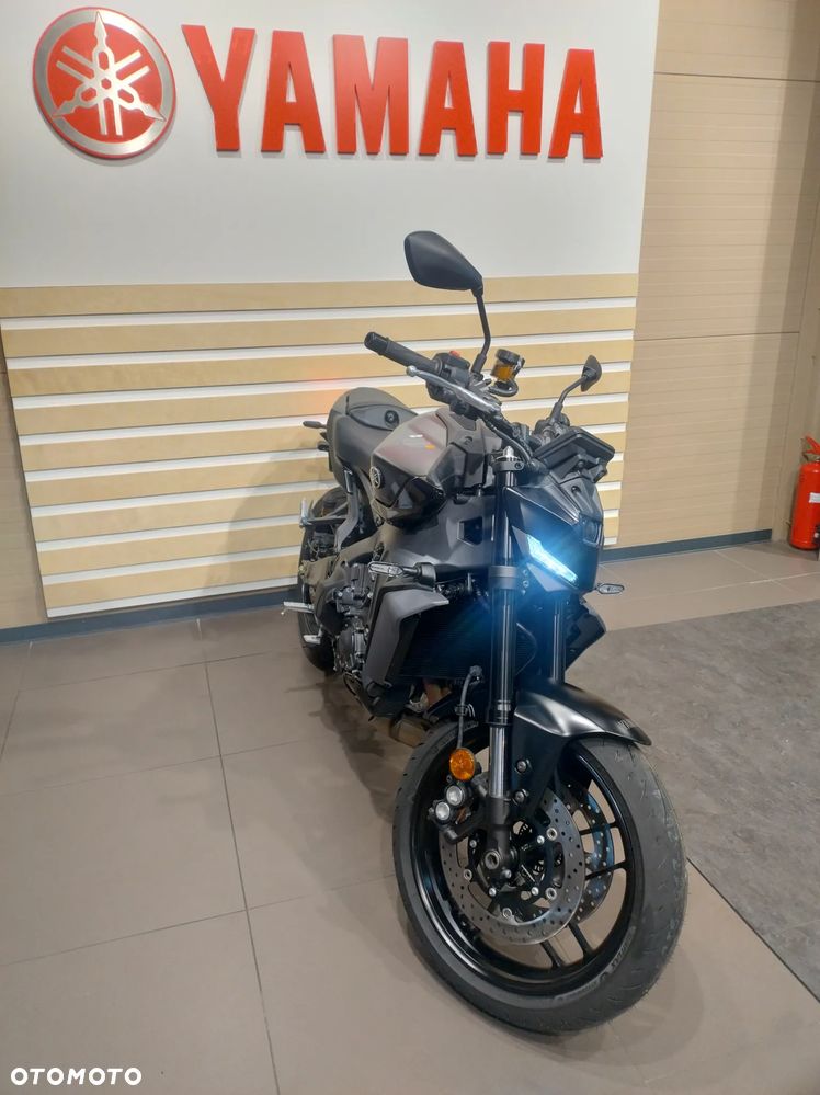 Yamaha MT - 3