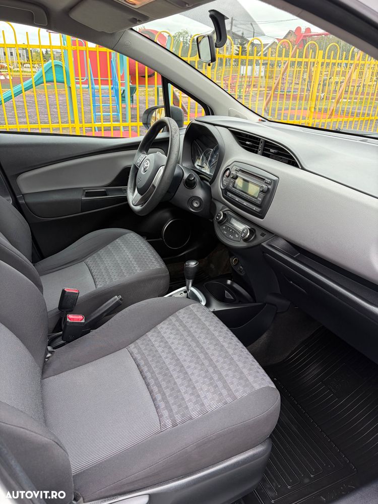 Toyota Yaris - 6