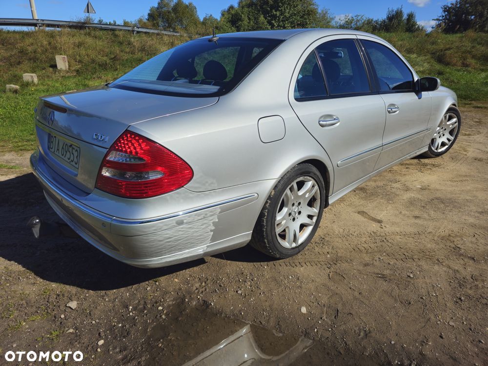 Mercedes-Benz Klasa E 320 T CDI Avantgarde DPF - 6