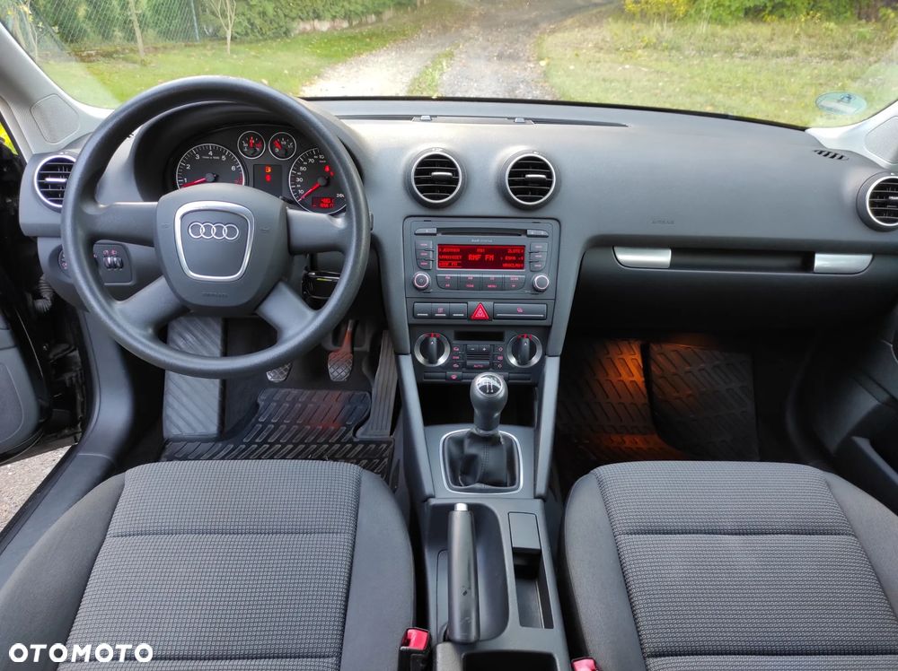 Audi A3 3-drzwiowe 1.6 Attraction - 15
