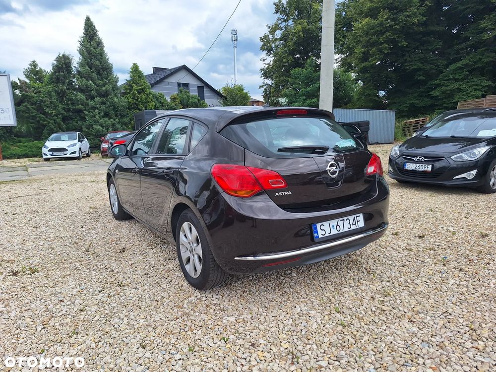 Opel Astra IV 1.6 Enjoy - 3