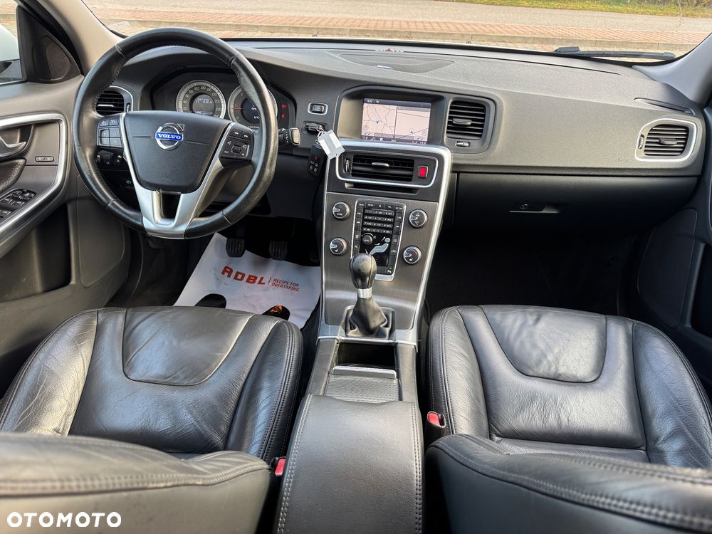 Volvo V60 D3 Summum - 5