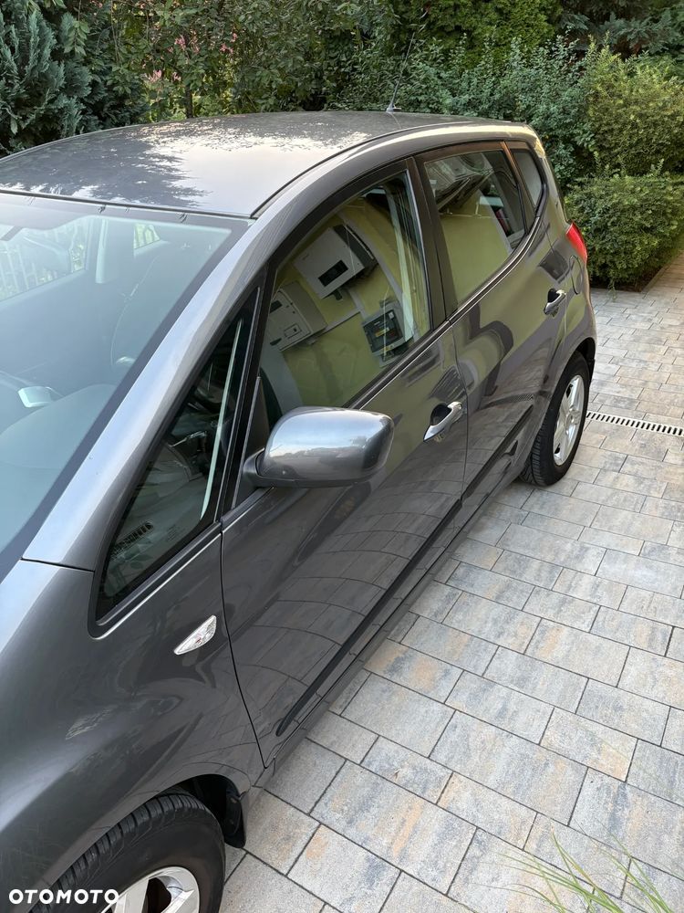 Kia Venga 1.6 M - 13