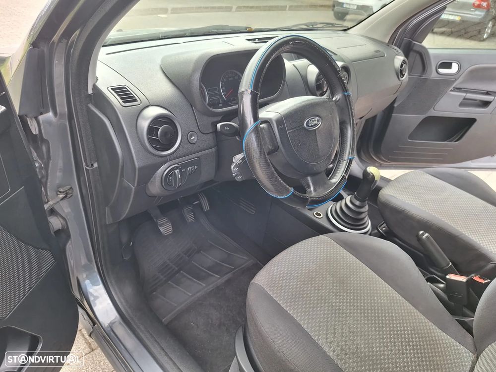 Ford Fusion 1.4 TDCi + - 8
