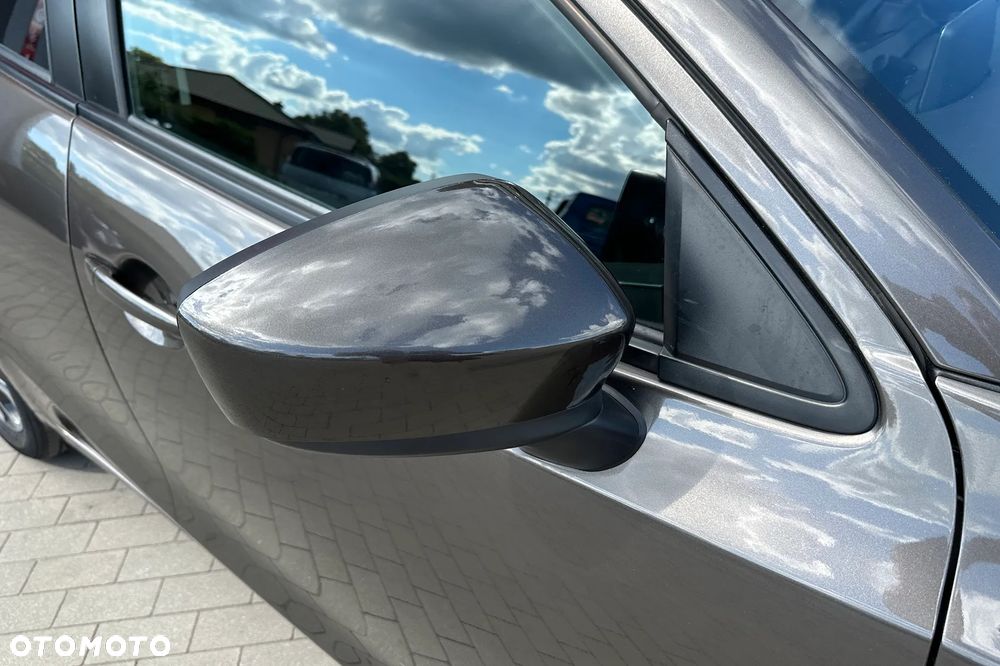 Mazda 2 - 18