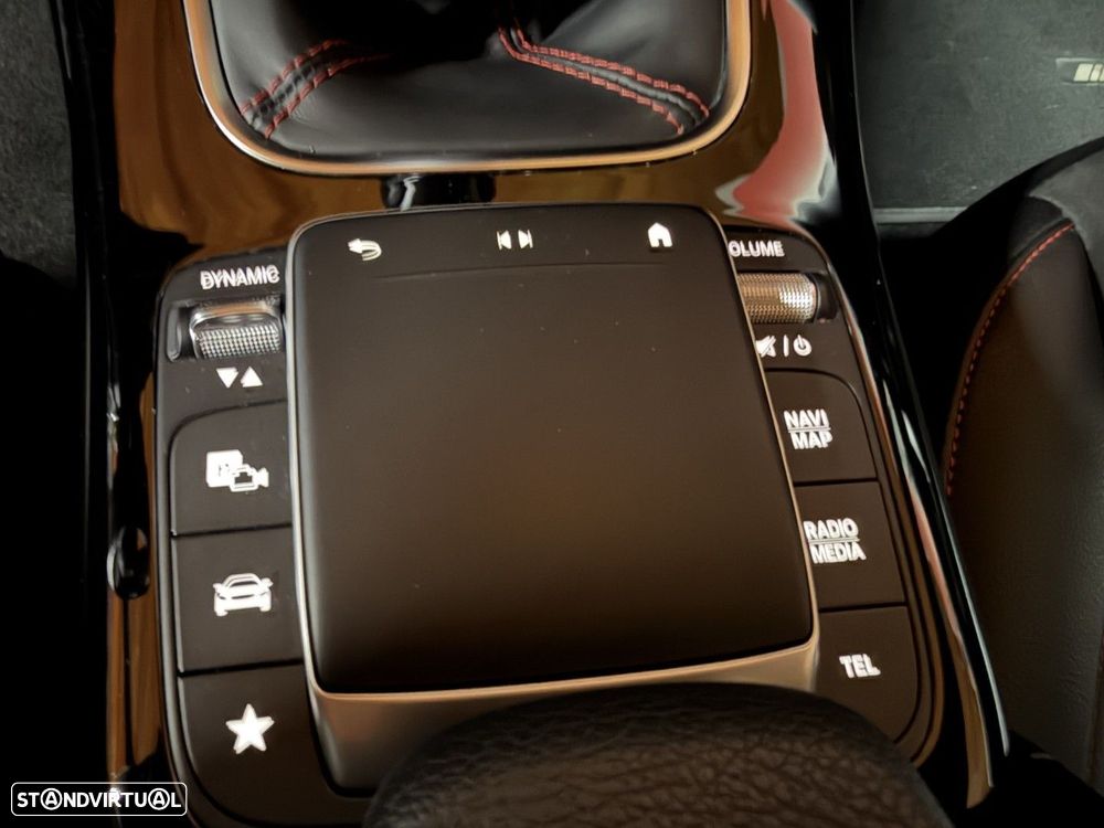 Mercedes-Benz A 180 Advanced AMG Line - 14