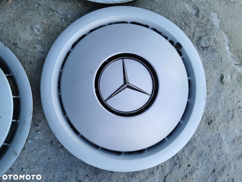 Mercedes w124 Kołpaki 15" KOMPLET - 2