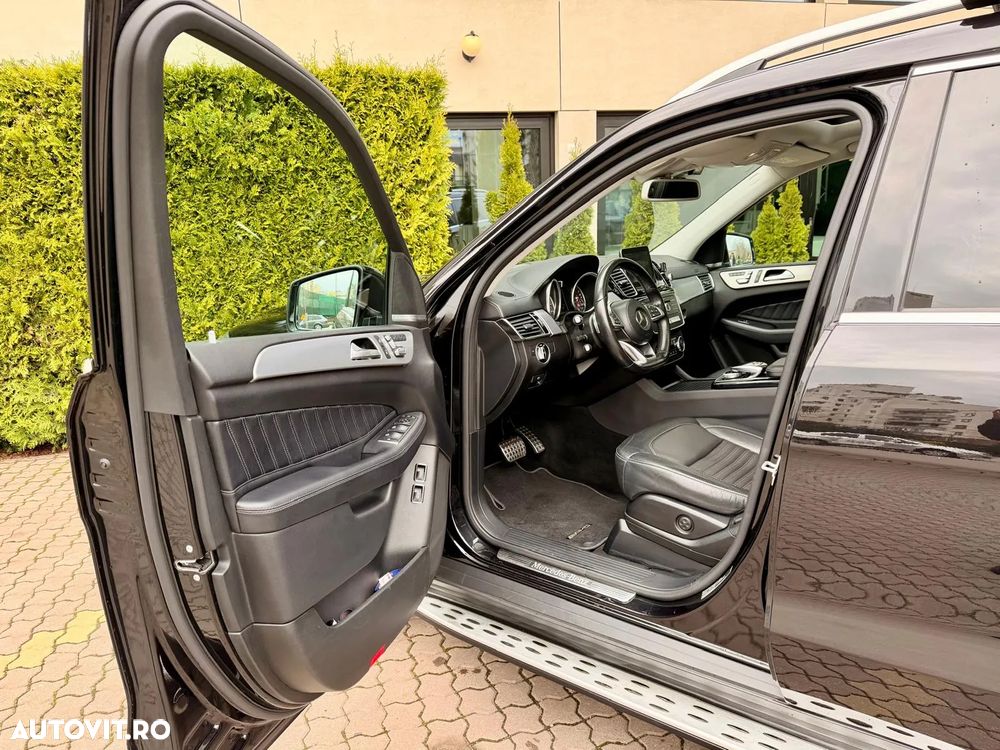 Mercedes-Benz GLS - 24