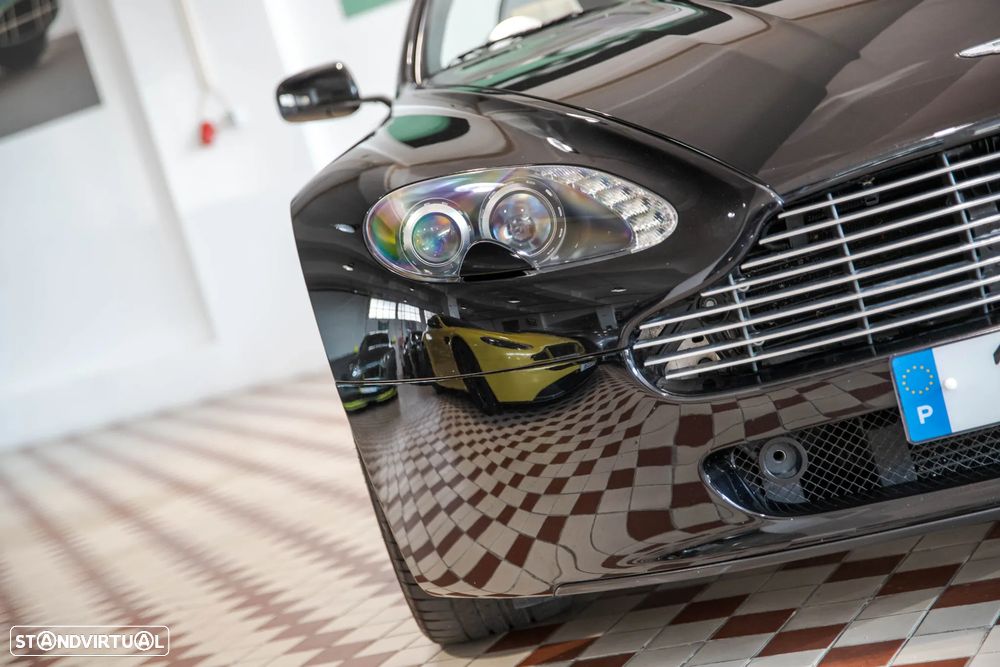 Aston Martin Vantage Coupe V8 Sportshift - 9