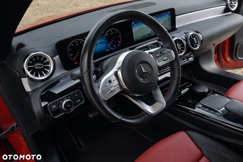Mercedes-Benz CLA 220 d 4-Matic AMG Line 8G-DCT - 11