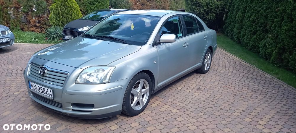Toyota Avensis 1.8 VVT-i Luna - 1