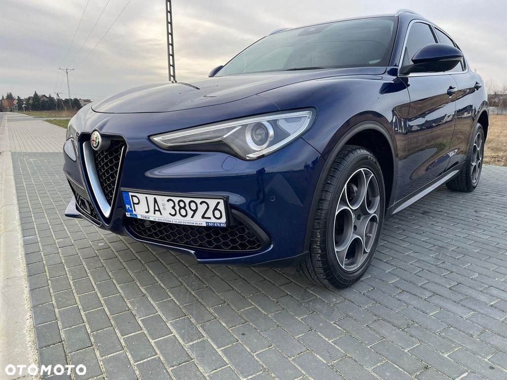 Alfa Romeo Stelvio 2.0 Turbo 16V AT8-Q4 Executive - 3