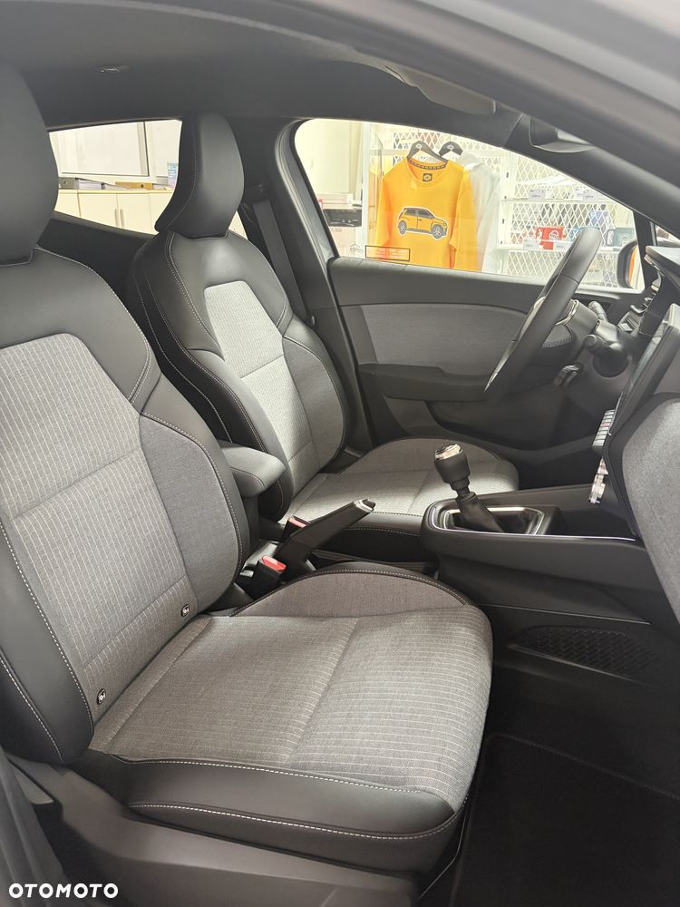 Renault Clio 1.0 TCe Techno - 17