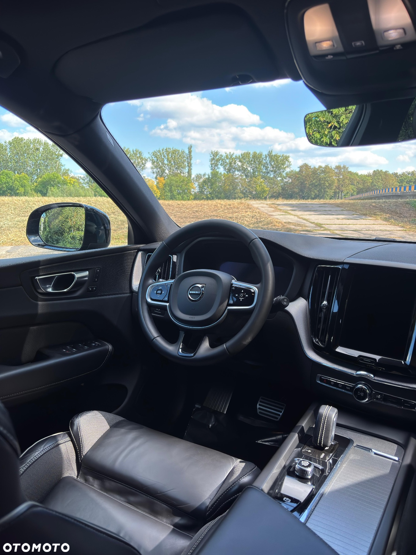 Volvo XC 60 D4 AWD R-Design - 16