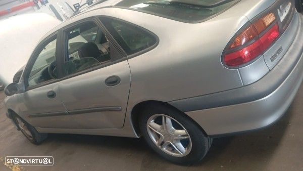 Para Peças Renault Laguna I (B56_, 556_) - 2