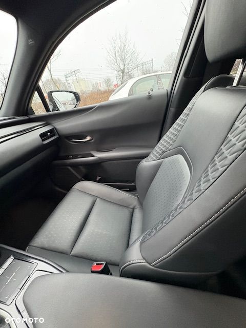 Lexus UX 250h GPF F Impression 2WD - 5