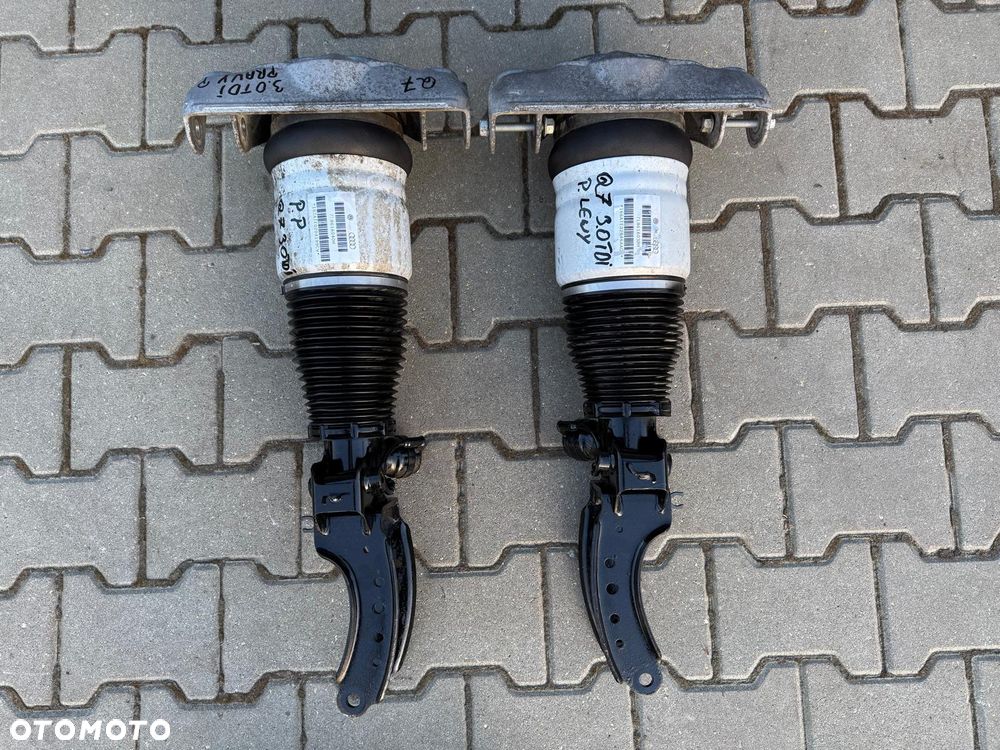 AUDI Q7 4L LIFT 3.0 TDI AMORTYZATOR PRZÓD LEWY 7L8616039H