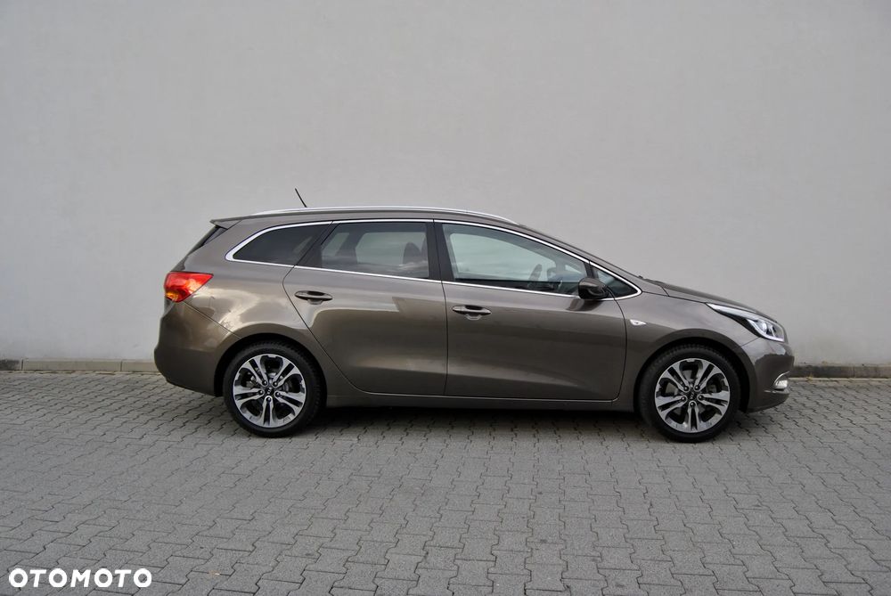 Kia Ceed 1.6 GDI Fifa World Cup Edition - 7