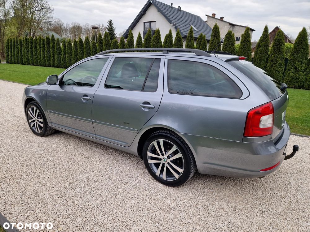 Skoda Octavia 1.8 TSI FAMILY - 23