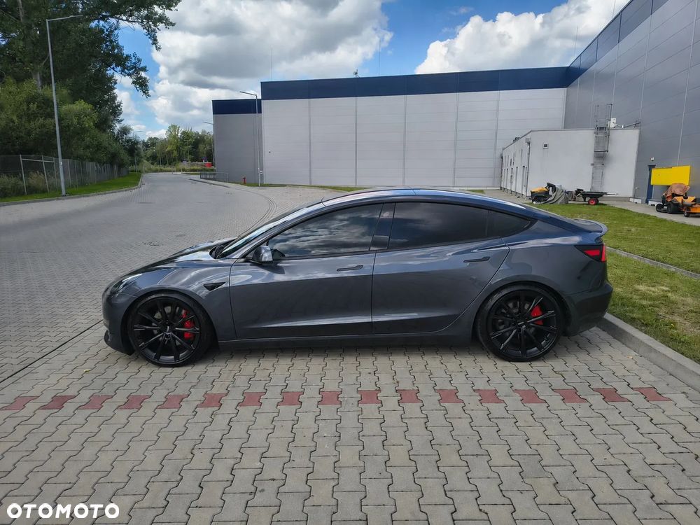 Tesla Model 3 - 9