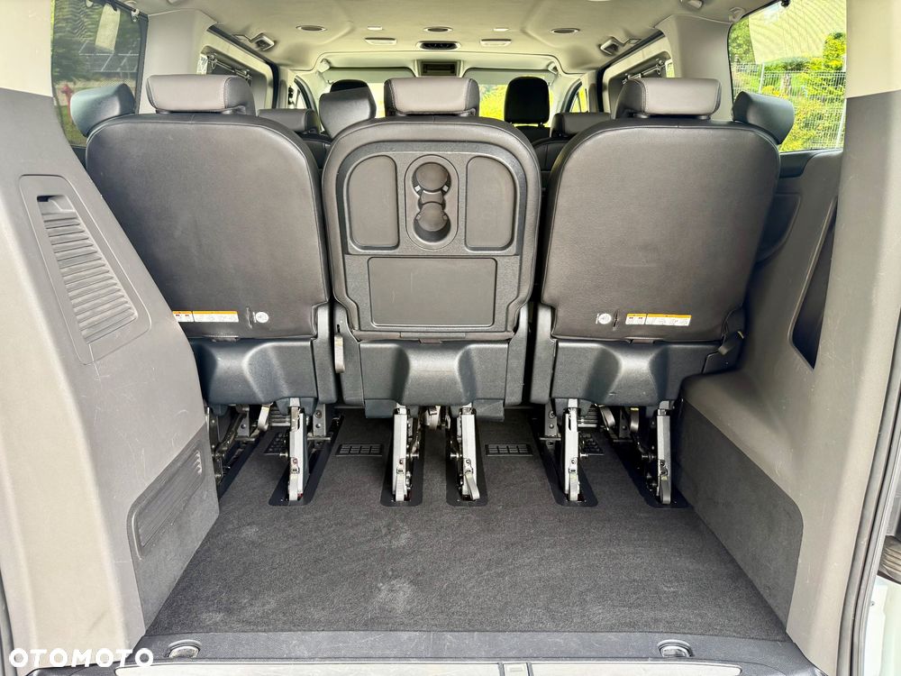Ford Tourneo Custom 2.0 EcoBlue L1 Titanium - 33