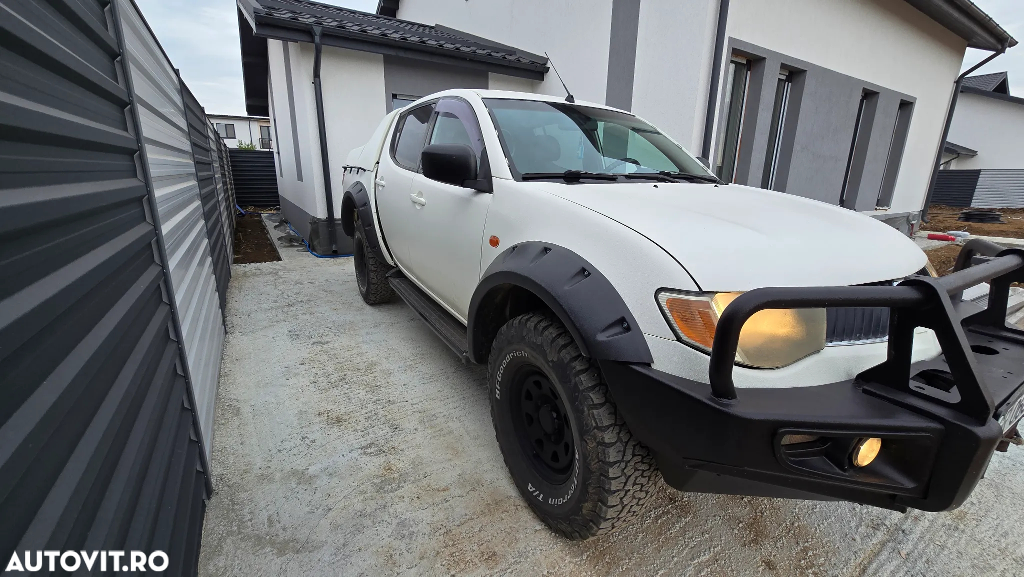 Mitsubishi L200 Pick Up 4x4 Intense Double Cab - 2