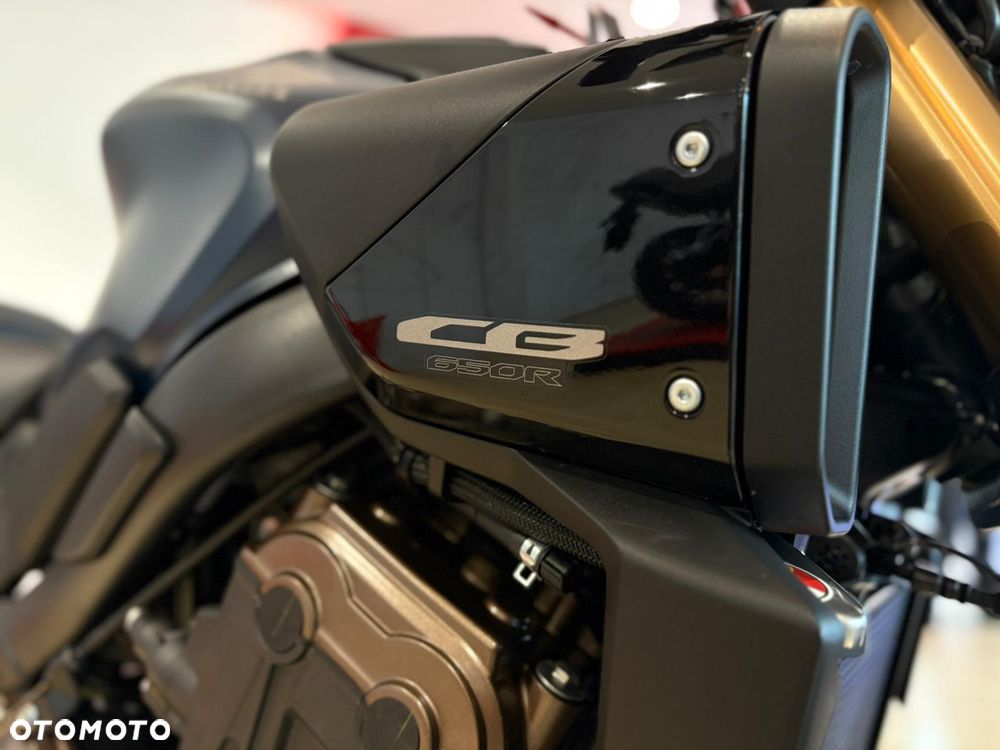 Honda CB - 11