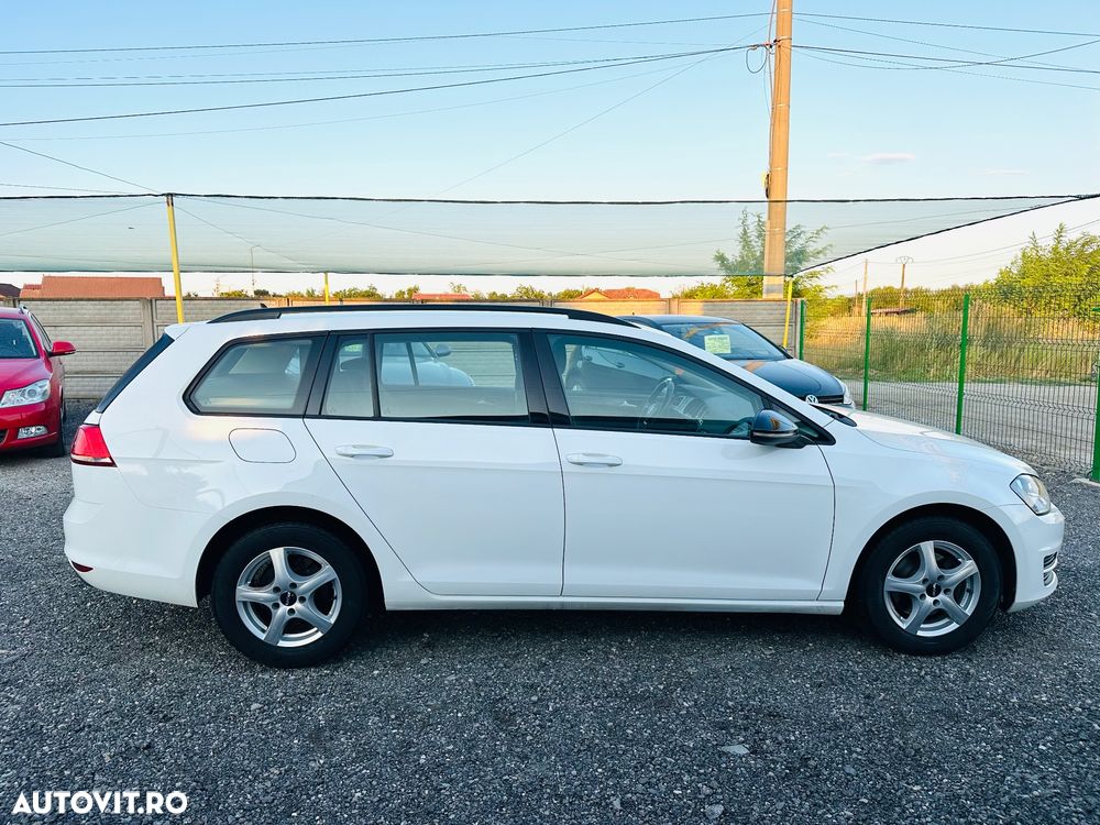 Volkswagen Golf - 3