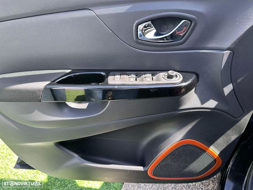 Renault Captur 1.5 dCi Sport EDC - 24
