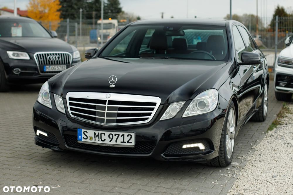 Mercedes-Benz Klasa E 350 CGI BlueEFFICIENCY 7G-TRONIC Avantgarde - 1