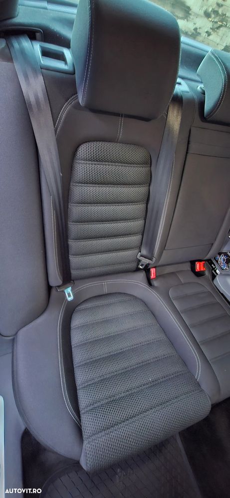 Volkswagen Passat CC - 32