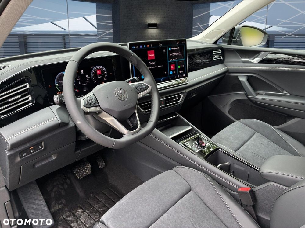 Volkswagen Tiguan - 5