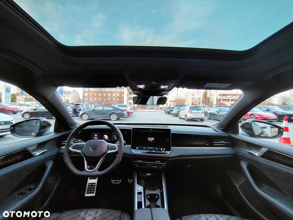 Volkswagen Passat - 27