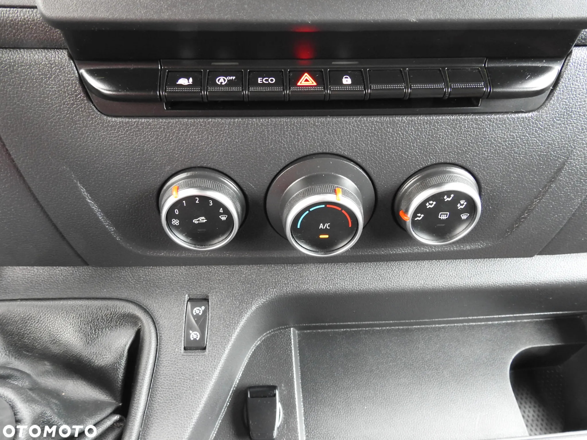 Renault MASTER PLANDEKA 10 PALET WEBASTO TEMPOMAT KLIMATYZACJA LEDY PNEUMATYKA 165KM [ 537250 ] - 37