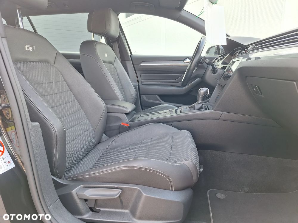 Volkswagen Passat - 18