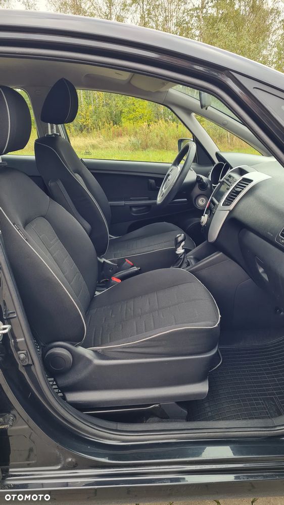 Kia Venga 1.4 CVVT Attract - 18