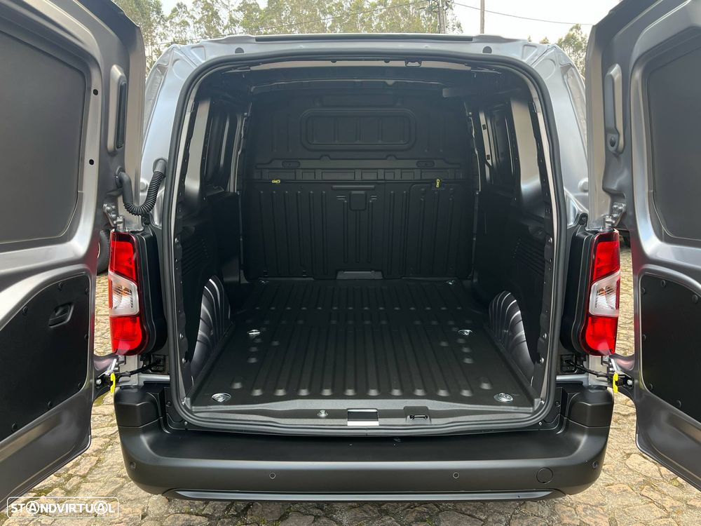 Peugeot Partner Standard 1.5 BlueHDi 130cv EAT8 (caixa automática) - 33