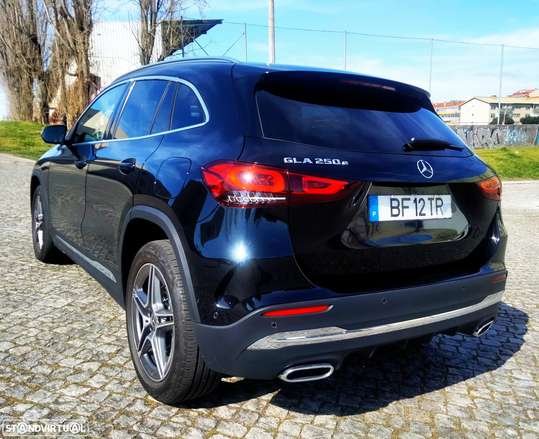 Mercedes-Benz GLA 250 e AMG Line - 4
