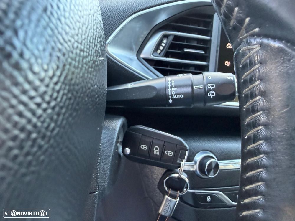 Peugeot 308 1.6 e-HDi Active - 21