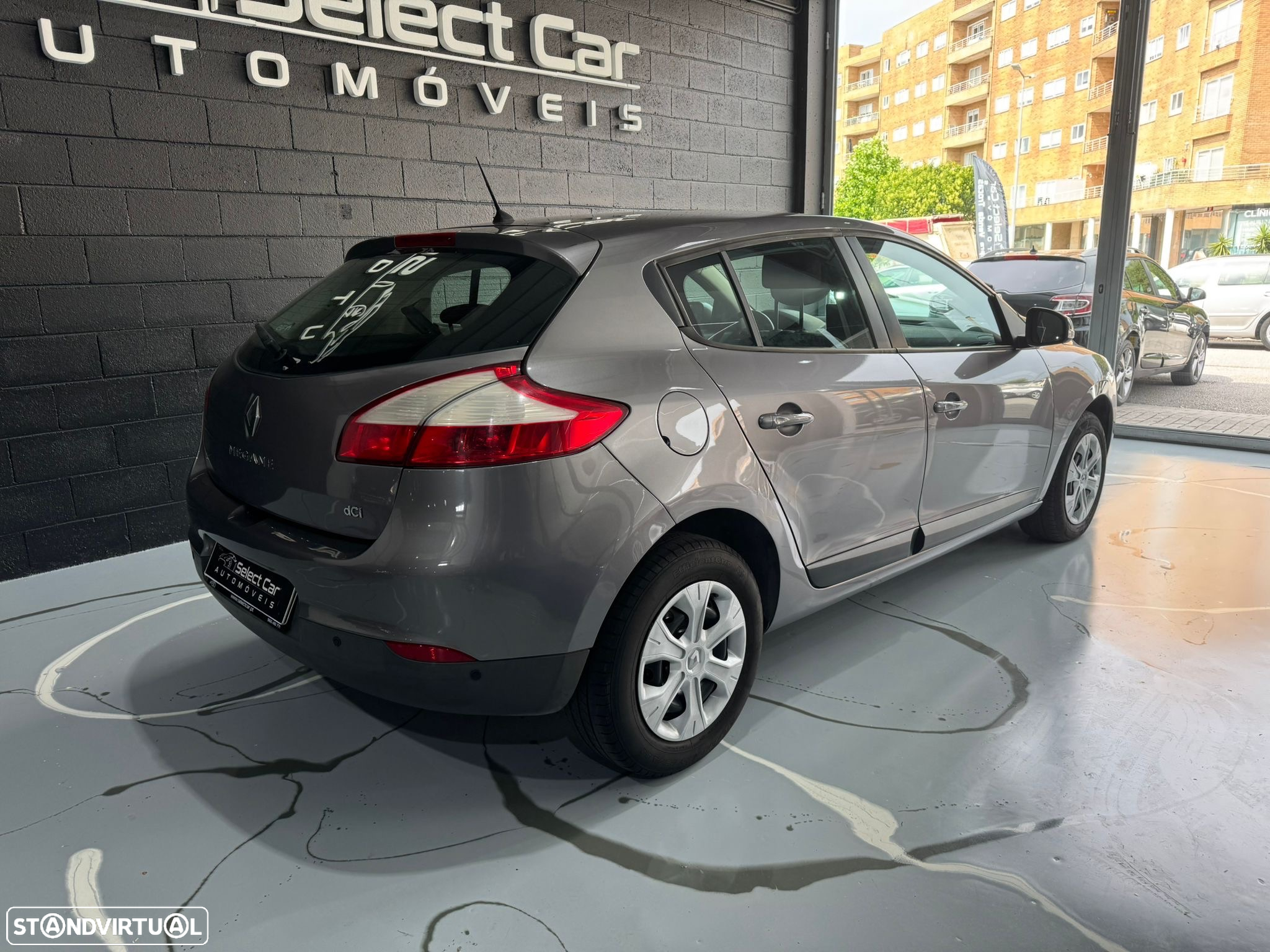 Renault Mégane 1.5 dCi Dynamique - 8