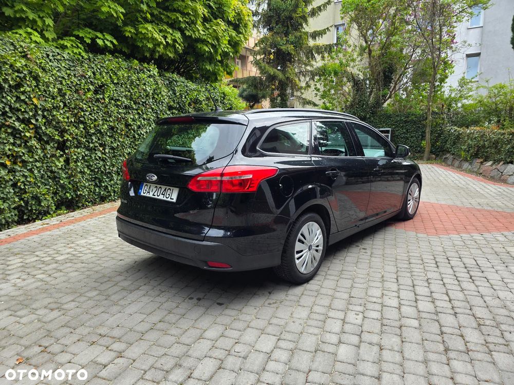 Ford Focus 1.5 TDCi SYNC Edition - 15