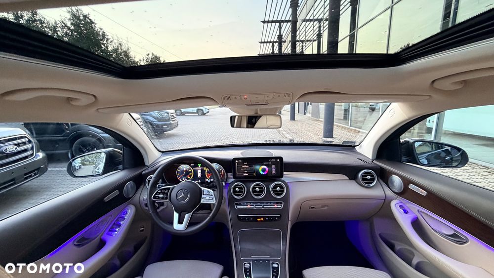 Mercedes-Benz GLC - 25