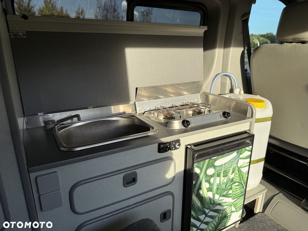 Opel Vivaro Camper (jak California, Marco Polo, Westalia) - 21