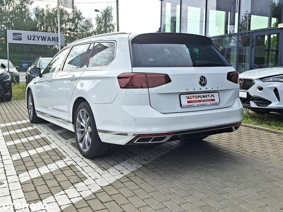 Volkswagen Passat - 3