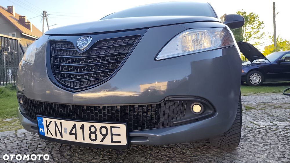 Lancia Ypsilon 1.2 8V Elefantino S&S - 6