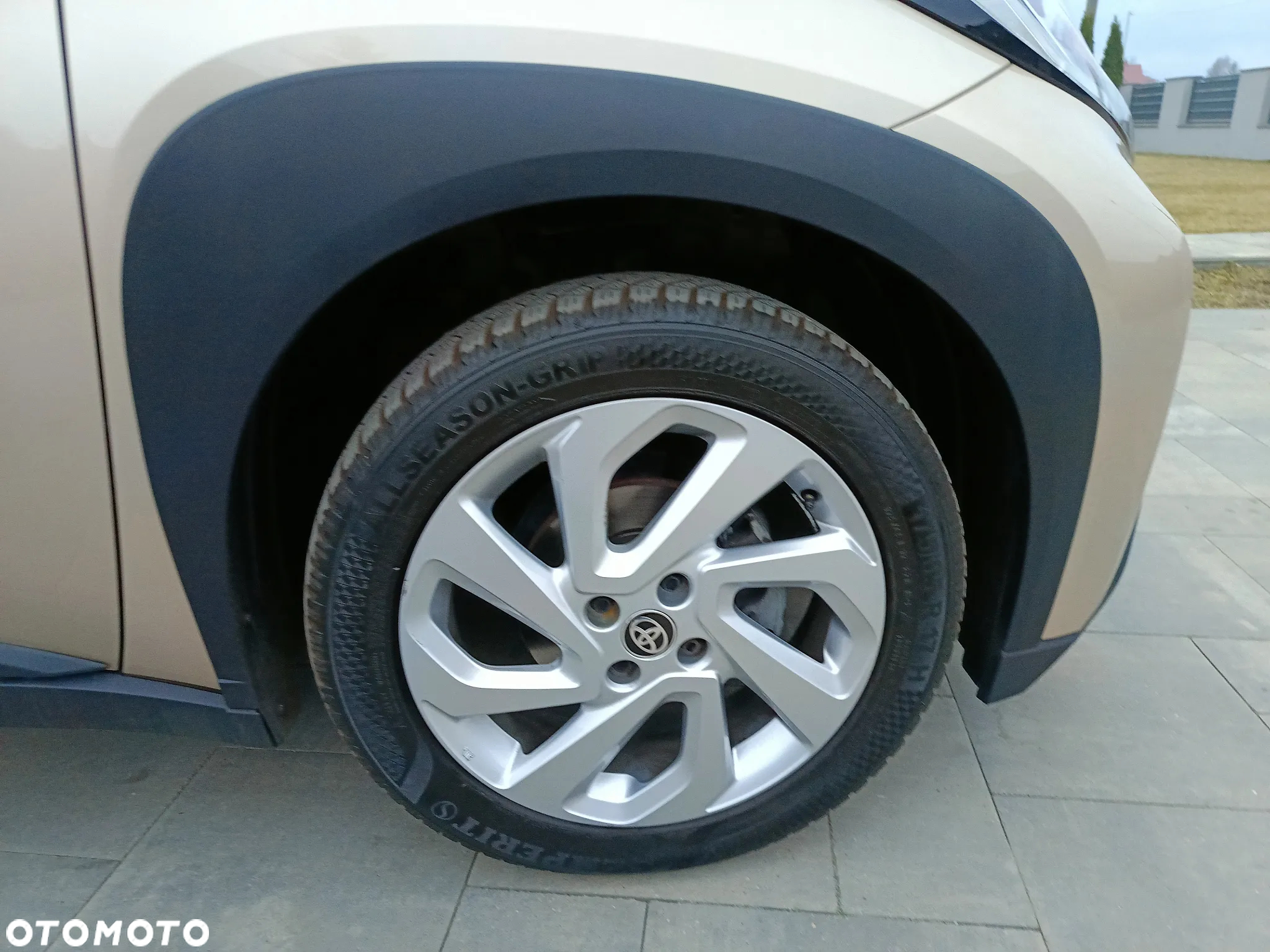 Toyota Aygo X 1.0 VVT-i Color Edition X-shift - 21