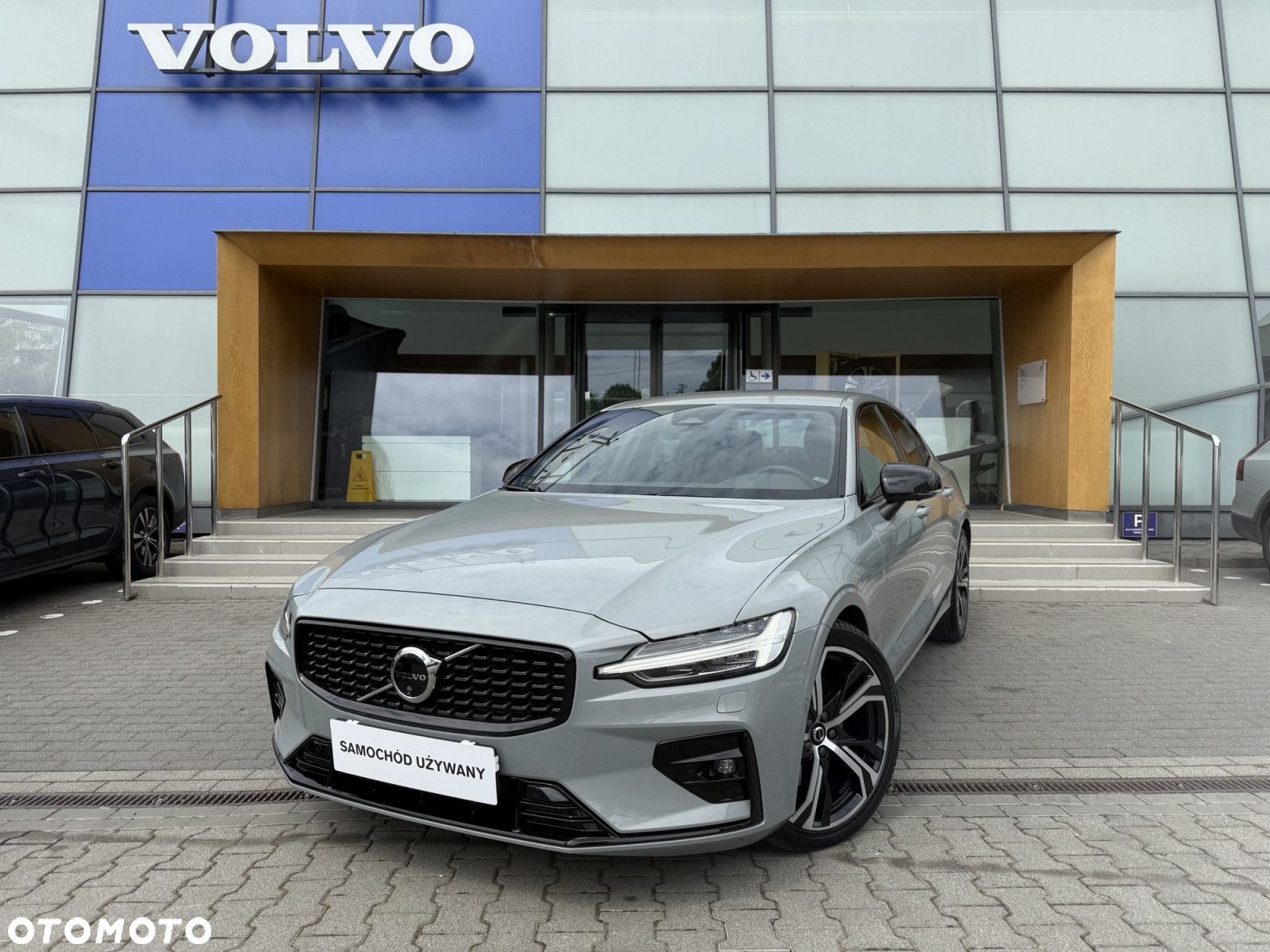 Volvo S60 - 1