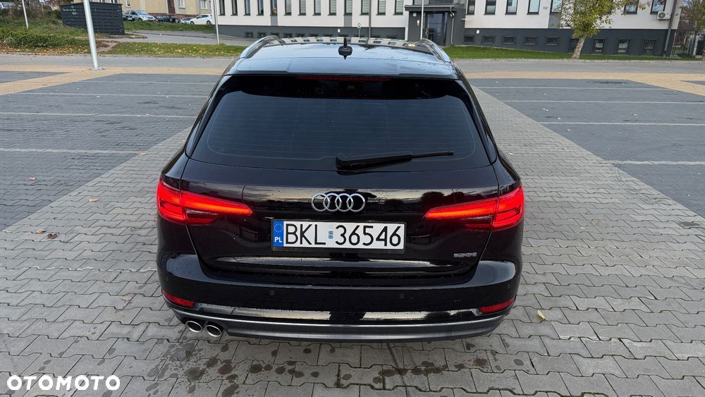 Audi A4 - 4